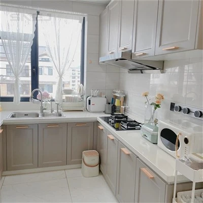 Custom White Shaker Cabinets